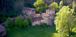 Monastero di Torba: “Aperto per restauri”