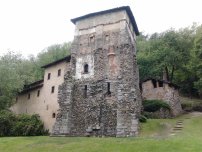 Veduta esterna del Monastero di Torba