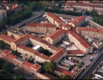 Una veduta aerea del carcere di San Vittore