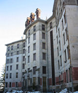 La monumentale facciata del Grand Hotel