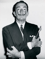 A. Villers, Salvador DalÃ¬