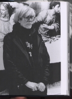 Andy Warhol a Milano, 1987. Foto di Maria Mulas