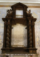 Un'immagine dell'altare
