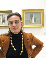 Anna Bernardini tra i 'suoi' Morandi