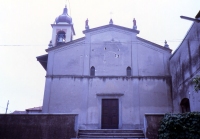 La facciata della chiesa