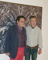 Berg con Daverio davanti alle opere