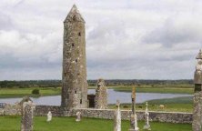 Torre cilindrica detta cloigtech a Clonmacnoise