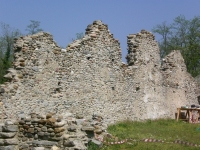 I resti delle mura di San Giovanni