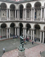 Uno scorcio del chiostro di Brera