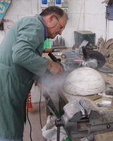 Vito Mele al lavoro