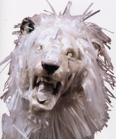 Un leone plasticone