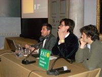 Antonio Citterio con Andrea Ciotti e l'assistente dell'architett