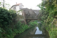 'Passerella di gelsomini sul fiume perduto'