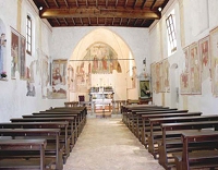 L'interno della chiesa