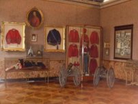 Sala dedicata a Garibaldi con divise ed antichi cimeli