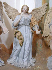 Una delle sculture del Sacro Monte di Ghiffa