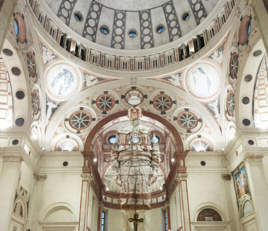 Liu Bolin dona due opere a Brera