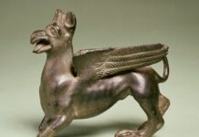 I bronzi etruschi Corazzi alla Rovati di Milano